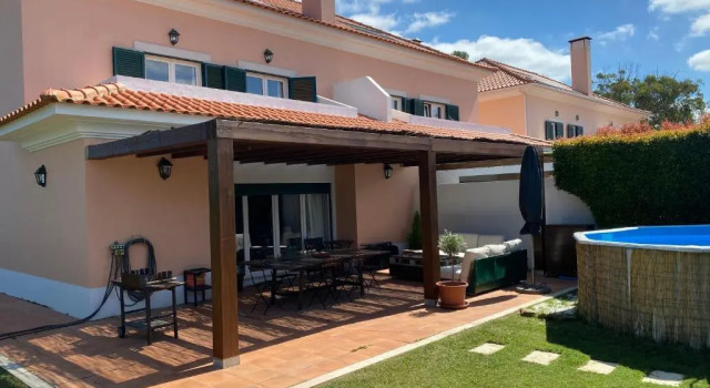 Коттедж Mountain Beach House