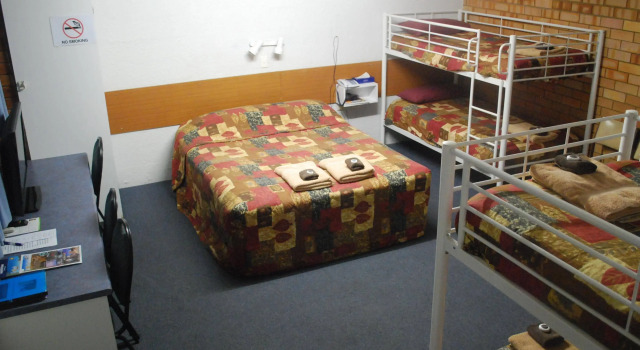 Abajaz Motor Inn
