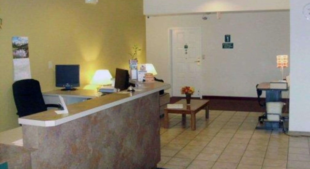 Rodeway Inn Salina North, Prenota Hotel Salina Kansas