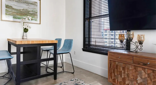 Fashion Loft 2 bedroom Downtown, Забронировать Отель Лос-Анджелес - центр города Лос-Анджелес, рядом с Небоскреб "Калифорния Плаза"