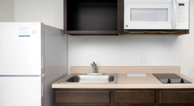 Четырёхместный номер Standard Extended Stay America Select Suites - Louisville - Airport