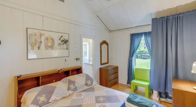 Коттедж Renovated Lakefront House w/ Dock: Pets Welcome!