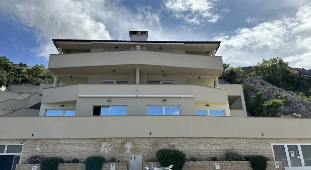 Apartments Nadia, Varaa Huoneisto Hotellit Kvarner Islands uima-altaalla, Uima-allas
