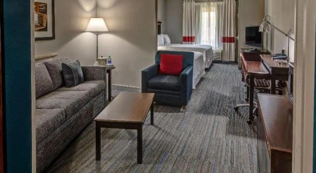 Четырёхместный люкс Four Points by Sheraton Memphis Southwind