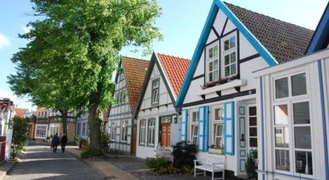 Pension mit Hafenblick