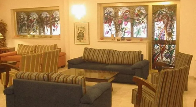 Commodore Hotel Jerusalem, Забронировать Отель Иерусалим Иерусалимский округ, рядом с Еврейский университет в Иерусалиме на горе Скопус