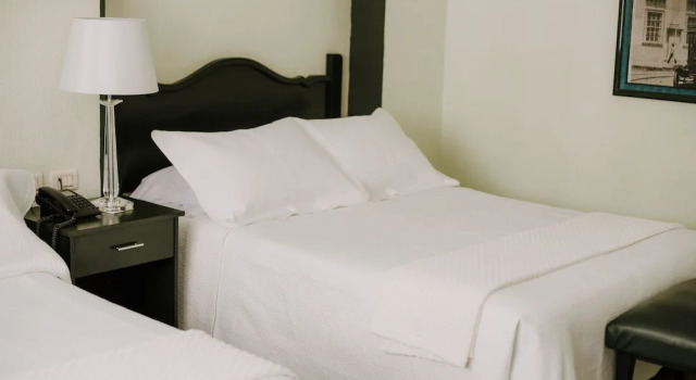 Четырёхместный номер Classic Hotel Leon
