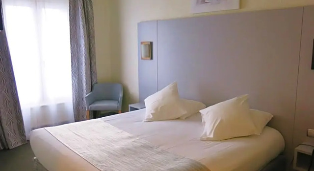Четырёхместный номер Privilege Inter Hotel Le Bristol