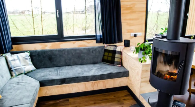 Waterlodge Ljurk in Nes, Prenota Villa Hotel a Frisia con parcheggio, Parcheggio