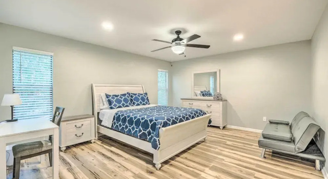 Коттедж Walk to UF: Remodeled Family Home w/ Patio!
