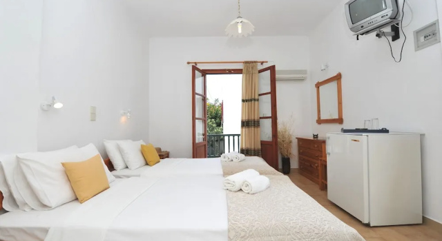 Двухместный номер Economy с балконом Rallis Apartments
