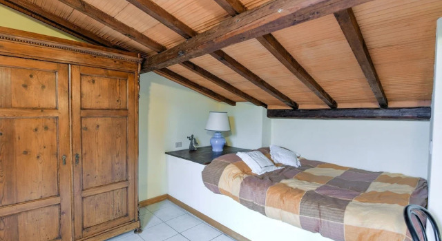 Peaceful Holiday Home in Lamporecchio With Pool, Boek Hotel Lamporecchio Toscane