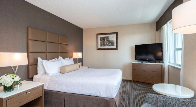 Двухместный номер Standard с балконом Best Western Premier Chateau Granville Hotel & Suites & Conference Centre