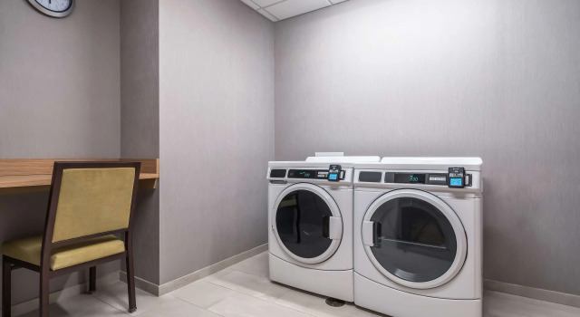 Hyatt Place Gainesville Downtown, Rezerwuj Hotel Hotele 3-gwiazdkowe w Gainesville, 3*