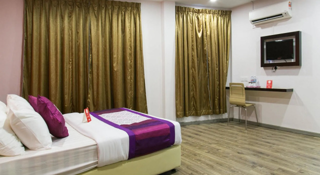 OYO 296 KK Hotel Jalan Pahang