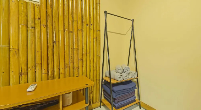 Кровать в общем номере (мужской номер) Capital O 90665 Countryview Recreation Park & Resort