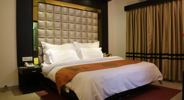 Hotel Sri Nanak Continental, Забронировать Отель Отели Нью-Дели с завтраком, Завтраки