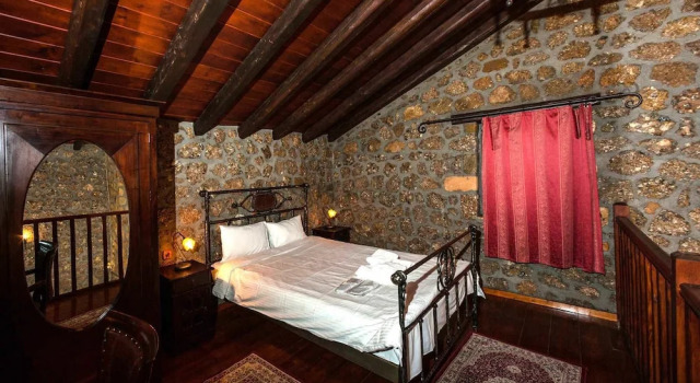 Люкс Deluxe с балконом Pera Alonia Guest House