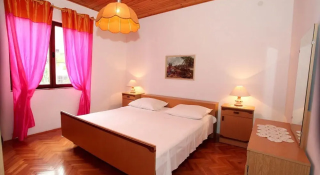 Marko - 70m From the sea - A4, Rezerwuj Hotel Pag 