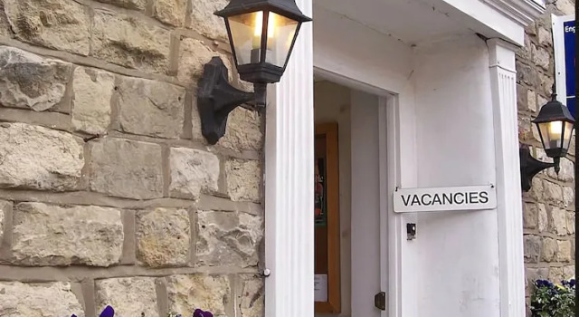 Warrington Guest House, Rezervați Pensiune Pickering 