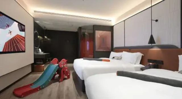 Семейный тент с видом на город Dolanda S Hotel (South Lake Square Branch)