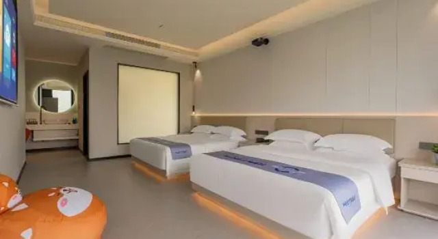 Люкс с 2 комнатами Guiji Homestay (Yichang Three Gorges Home Scenic Area)