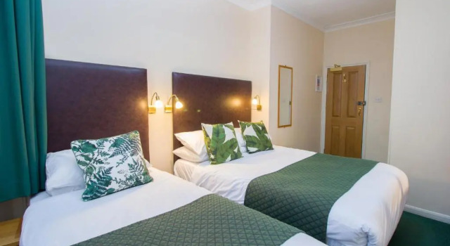 Трёхместный номер Standard London Town Hotel