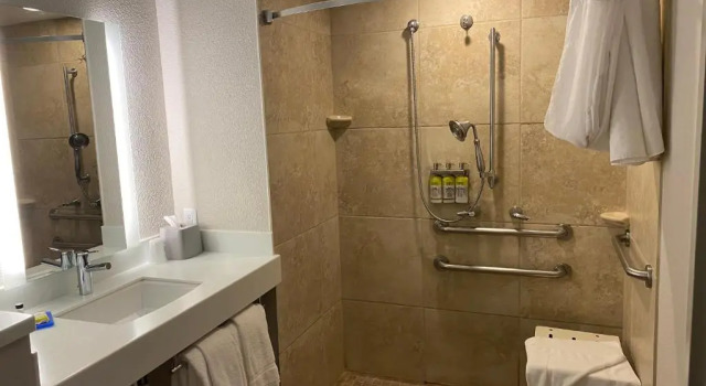 Двухместный номер Standard Holiday Inn Express & Suites - Albuquerque East by IHG