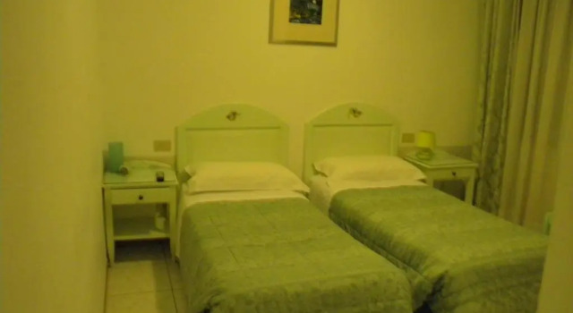 Трёхместный номер Separate Building Отель Adua