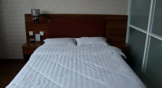 Xianghua Express Inn, Book Hotel Liaocheng Shandong
