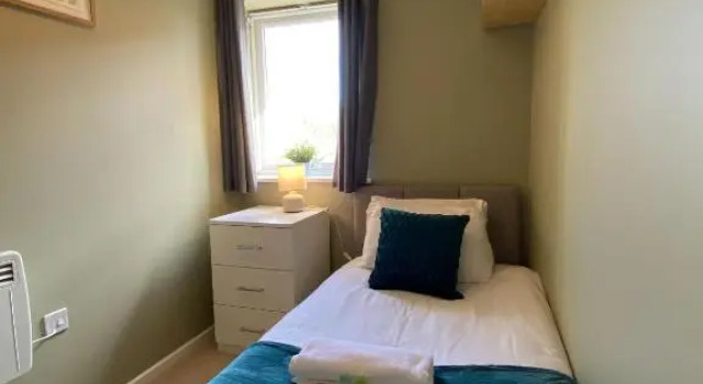 Modern Two Bedroom Apartment with Free Parking, Wifi and Netflix by HP Accommodation, Забронировать Апартаменты/квартира Апартаменты Милтон-Кинс, рядом с Inspired Gourmet Cookery School, Апартаменты/квартира
