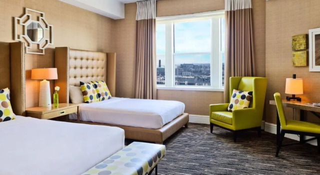 Четырёхместный номер Deluxe Berkeley Oceanfront Hotel