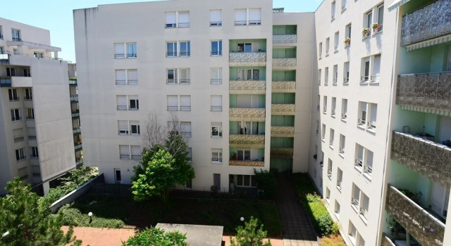 Appart Ambiance Pré Gaudry, Rezerwuj Apartament Hotele w Rhône z parkingiem, Parking