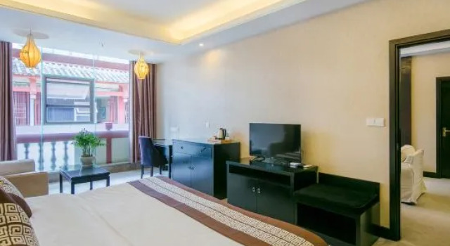 Люкс Deluxe New Kaida Hotel（The Old Town of Lijiang）