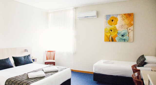 Tudor Inn Newcastle, Boek Mini-hotel Hamilton Nieuw-Zuid-Wales