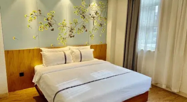 Люкс OM Home Hotel