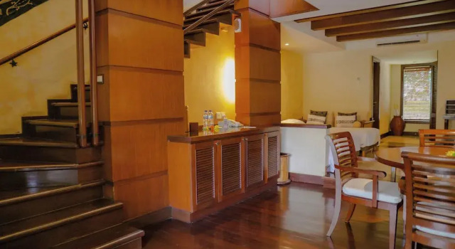 Клубная вилла с балконом Pool Villa Merumatta Senggigi