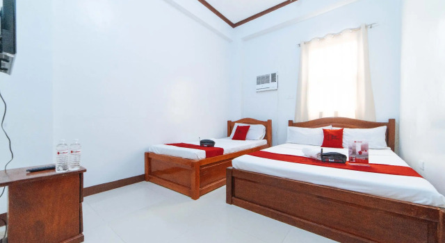 RedDoorz @ D Maagma Street - Vaccinated Staff, Book Hotel Kalibo Aklan