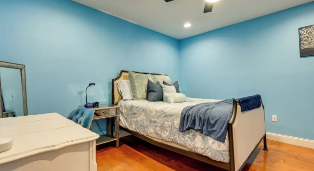 Spacious Tampa Vacation Rental w/ Pool & Dock, Varaa Lomakoti Temple Terrace Florida