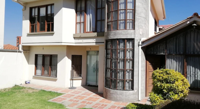 Casa Moderna de Lujo