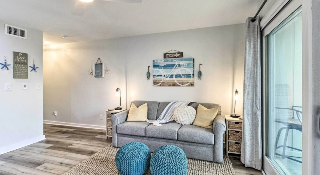 Апартаменты c 1 комнатой с балконом Hilton Head Island Gem w/ Ocean & Pool Views!