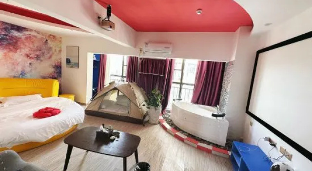 Тент 7, Boding Shangcheng, Chenggong District, Kunming, Yunnan, China