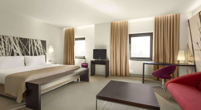 Двухместный полулюкс Ramada Plaza by Wyndham Bucharest Convention Center