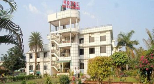 Hotel River Crown, Buchen Sie Hotel Bharatpur 