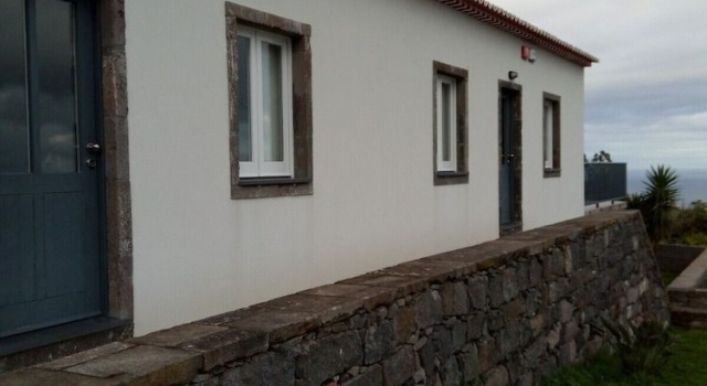 Casas do Forneiro - T1, Забронировать Дом для отпуска Коттеджи Нордешти, Коттедж