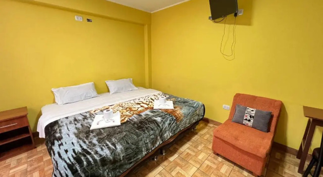 Hostal Berlin, Prenota Hotel Hotel economici a Junín