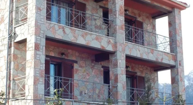 Ipsivaton Mountain Resort, Book Resort  