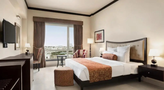 Полулюкс Ramada by Wyndham Karachi Creek