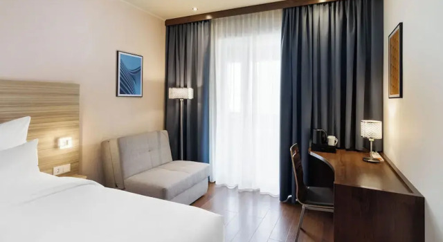 Двухместный номер Standard с балконом и с видом на город Four Points Flex by Sheraton Salzburg Messe
