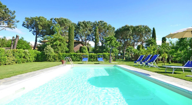 Villa in Cortona With Pool & Countryside Views, Забронировать Вилла Виллы Кортона, Вилла
